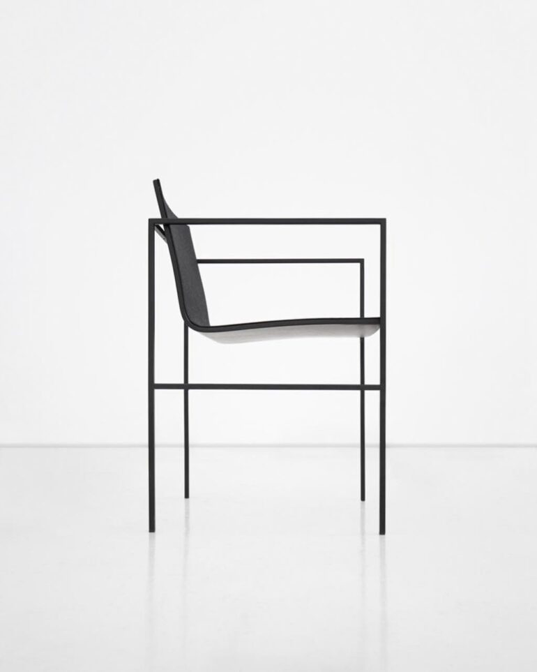 A chair by Fran Silvestre Architectos | Aesence®