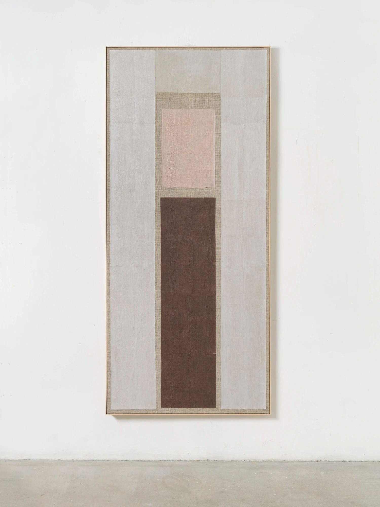 Kim Bartelt, Zwischen Tür und Angel II, 2024, paper on linen, 180cm x 80cm © The Artist, Image Courtesy 
Cadogan Gallery
