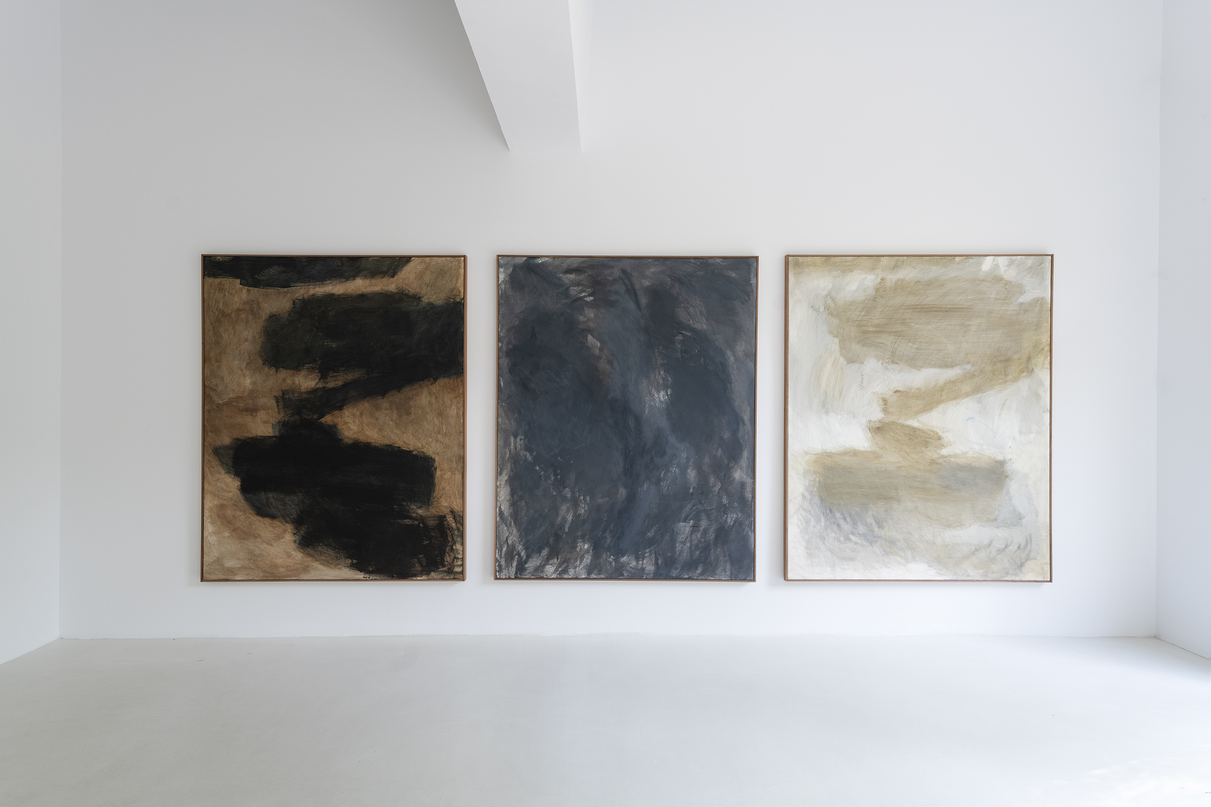 Nuria Maria: Granite Spring on view at Alzueta Gallery Barcelona Turó