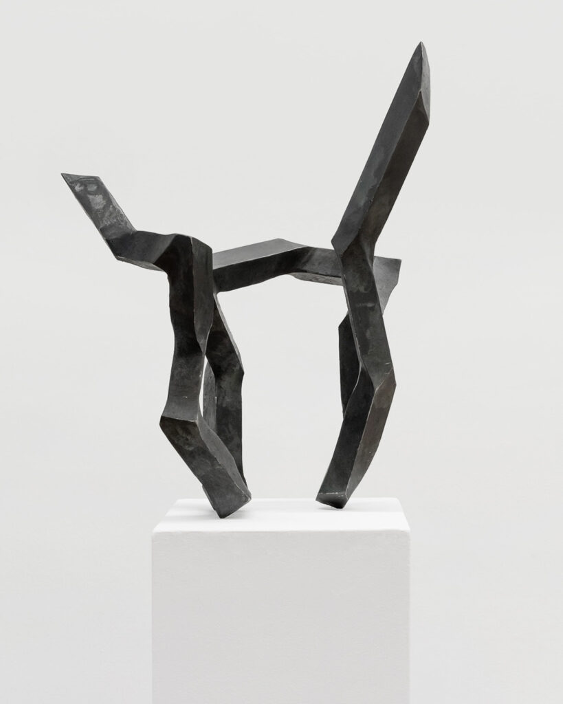 Robert Schad, DWYN, 2024, Square Steel, 67 x 48 x 37 cm on view at Galerie Friese Berlin, 07.24 - 08.24 © Photography by Sarah Dorweiler / Aesence