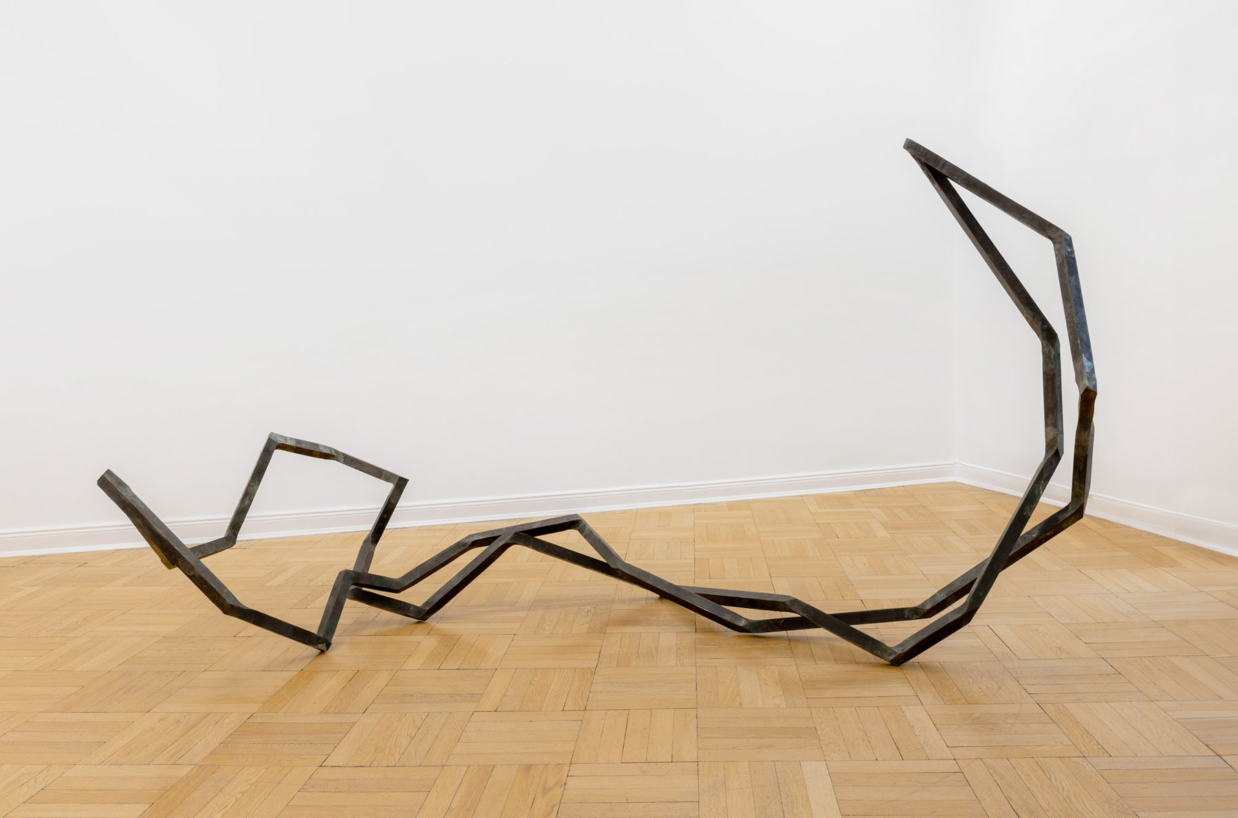 Robert Schad, LALINE, 2024, Square steel, 183 x 327 x 131 cm on view at Galerie Friese Berlin, 07.24 - 08.24 © Photography by Sarah Dorweiler / Aesence