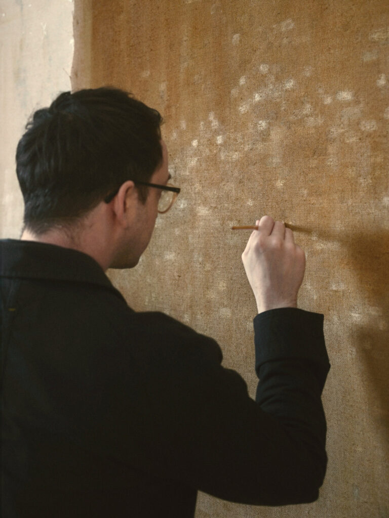 Liam Stevens in his studio © Image Courtesy Alzueta Gallery